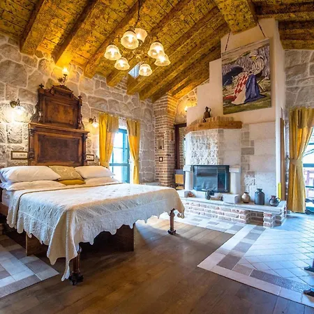 Gorgeous In With Kitchen Holiday home Zmijavci